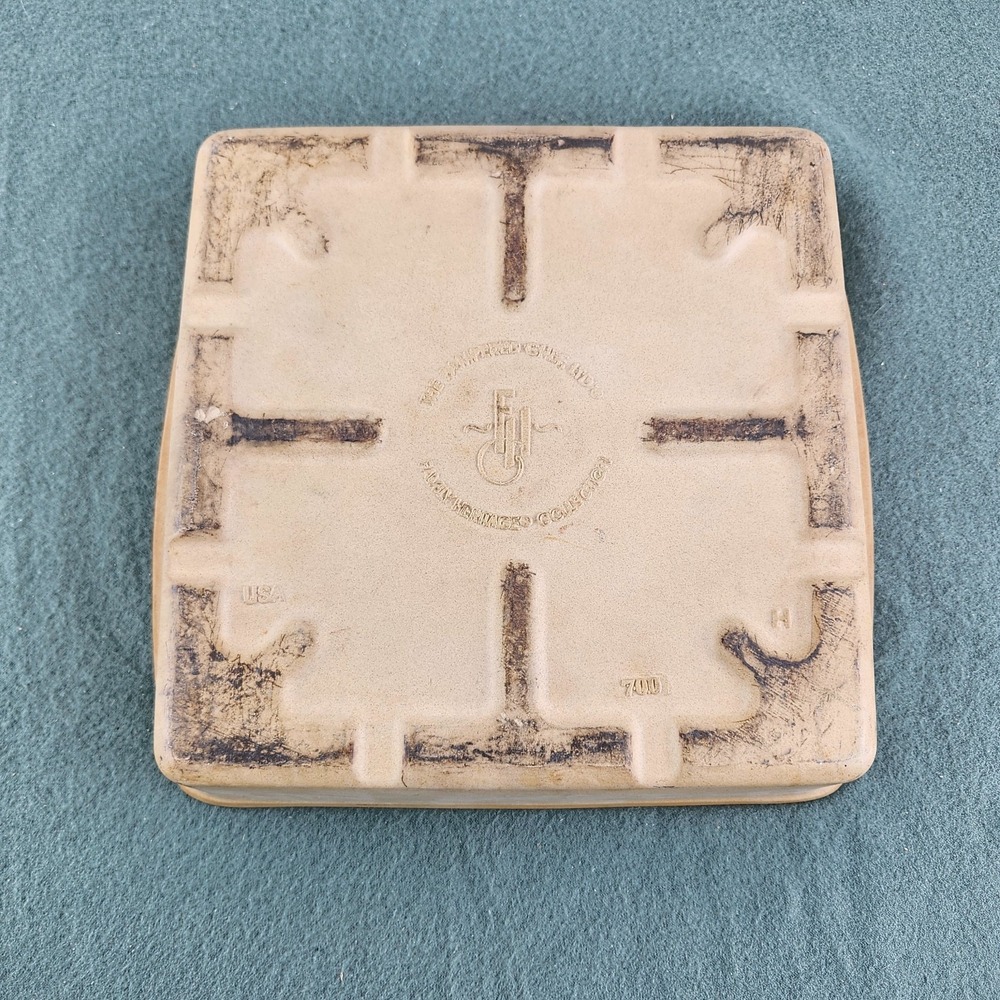 Pampered Chef Square Baking Pan Dish Stone Baker 9x9 1490 9in - Picture 4 of 5